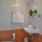 Bretagne Hotel 2*