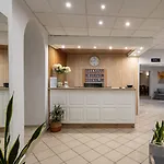 Hotel Bretagne 2*