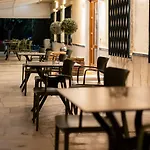 Bretagne Hotel 2*