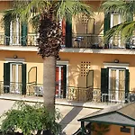 Bretagne Hotel Corfu (city)
