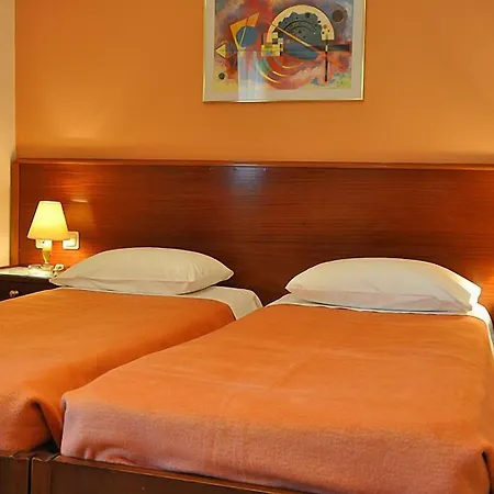 Bretagne Otel