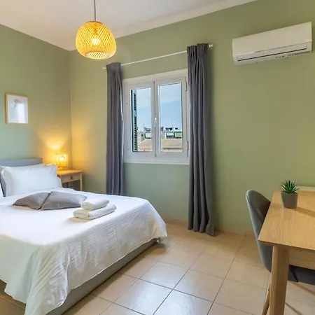 Otel Bretagne 2*