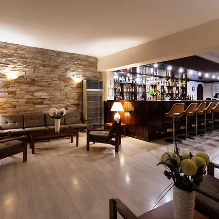 Bretagne Otel 2*