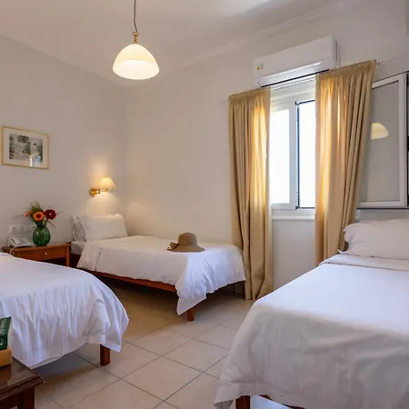 ブルターニュ 2* コルフ島