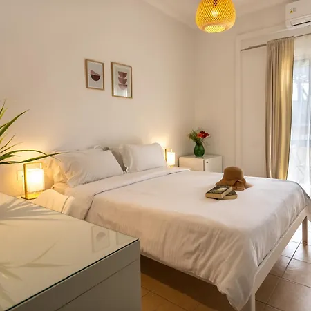 ブルターニュ ホテル コルフ島